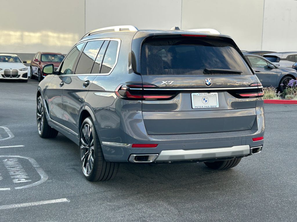 Thumbnail: 2026 BMW X7 - 3