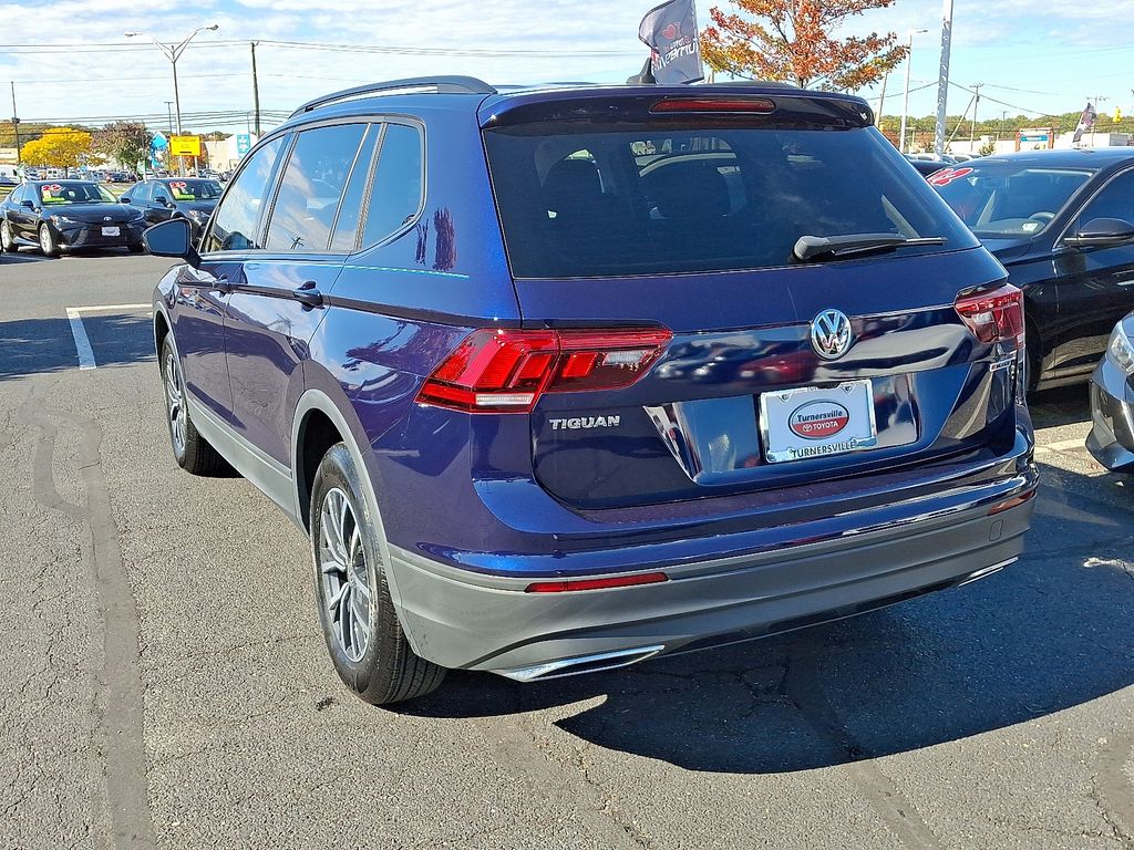 Thumbnail: 2021 Volkswagen Tiguan - 4
