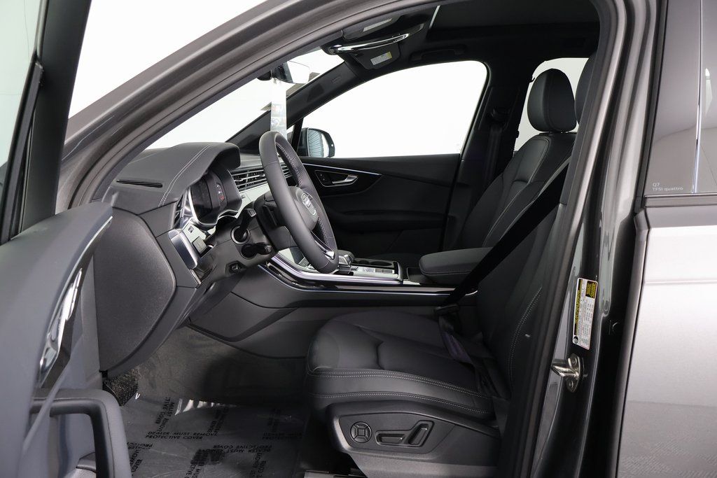 Thumbnail: 2026 Audi Q7 - 5