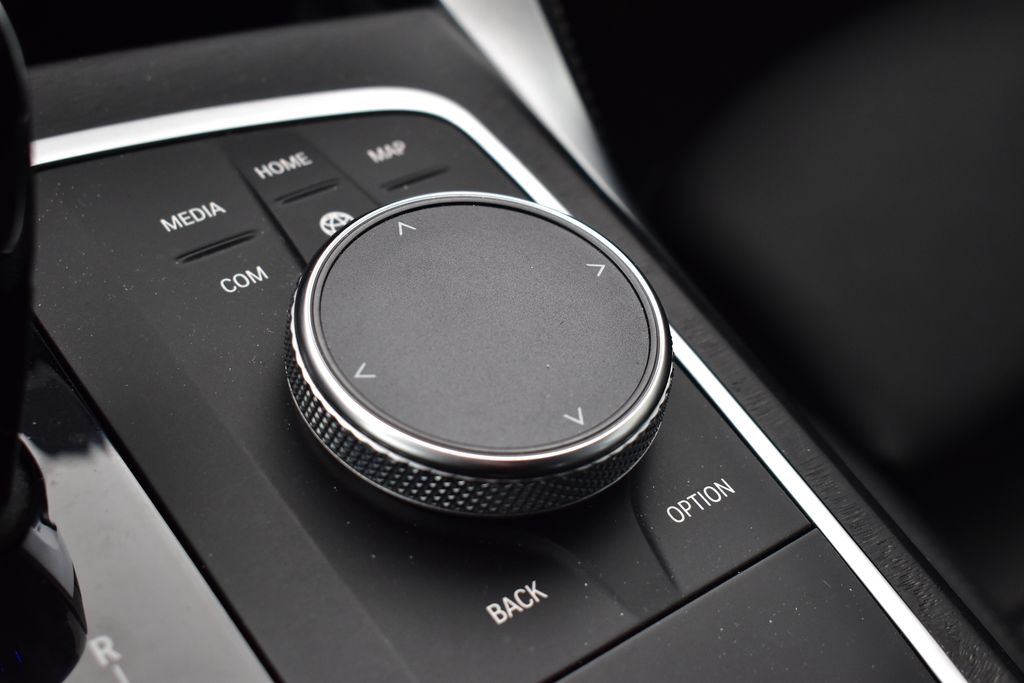 Thumbnail: 2022 BMW 4 Series - 21