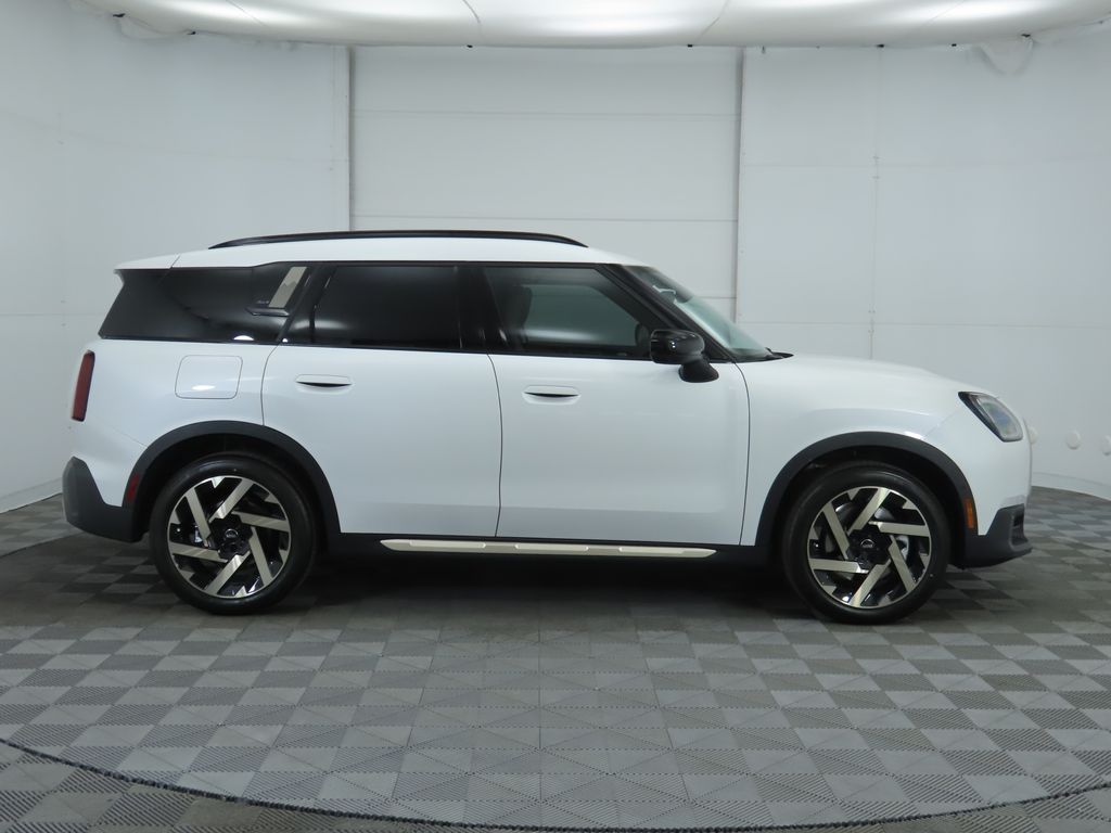 2025 MINI Cooper Countryman Base 4