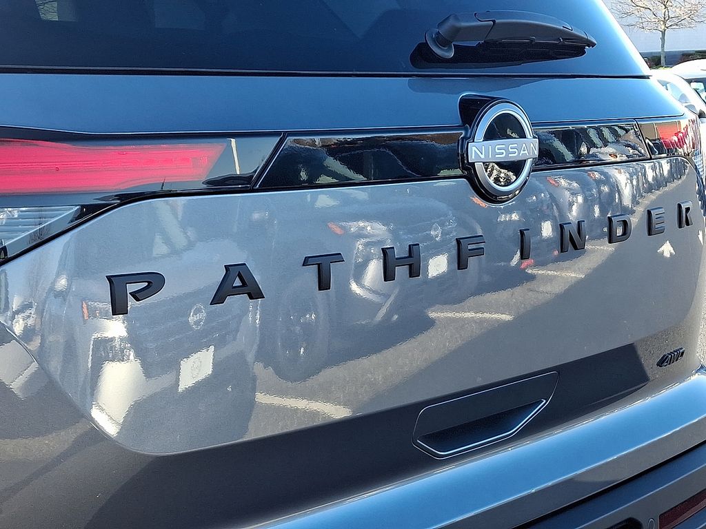 Thumbnail: 2025 Nissan Pathfinder - 6