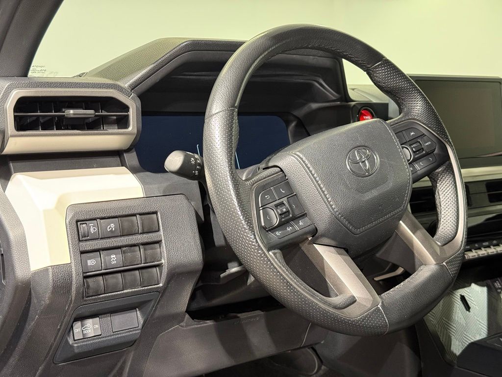 Thumbnail: 2024 Toyota Tacoma - 16