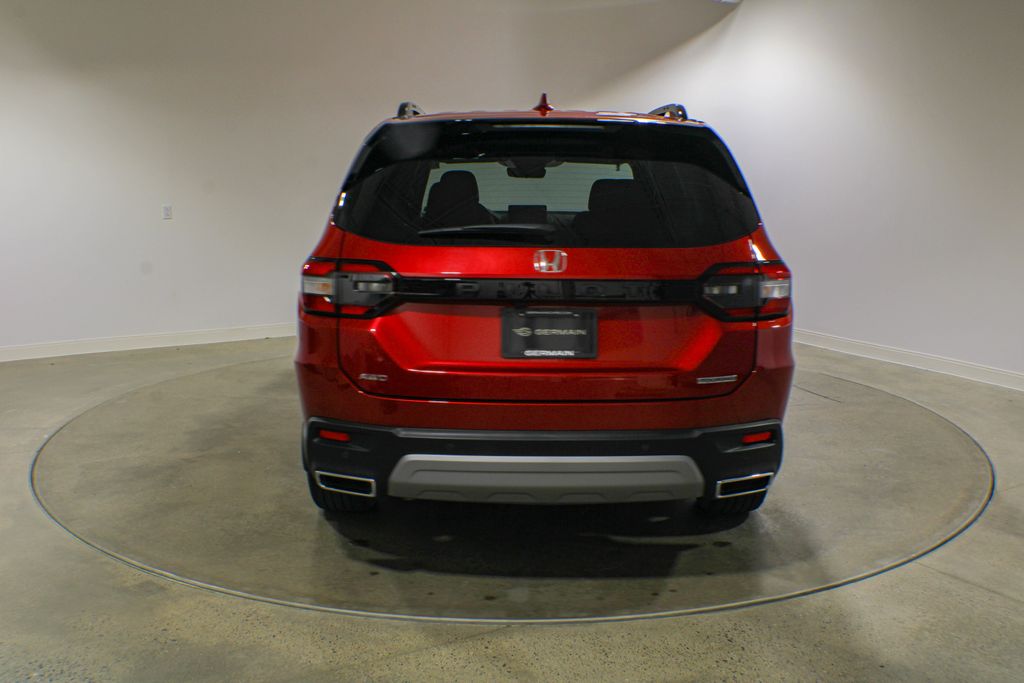 Used 2025  Honda Touring image 5