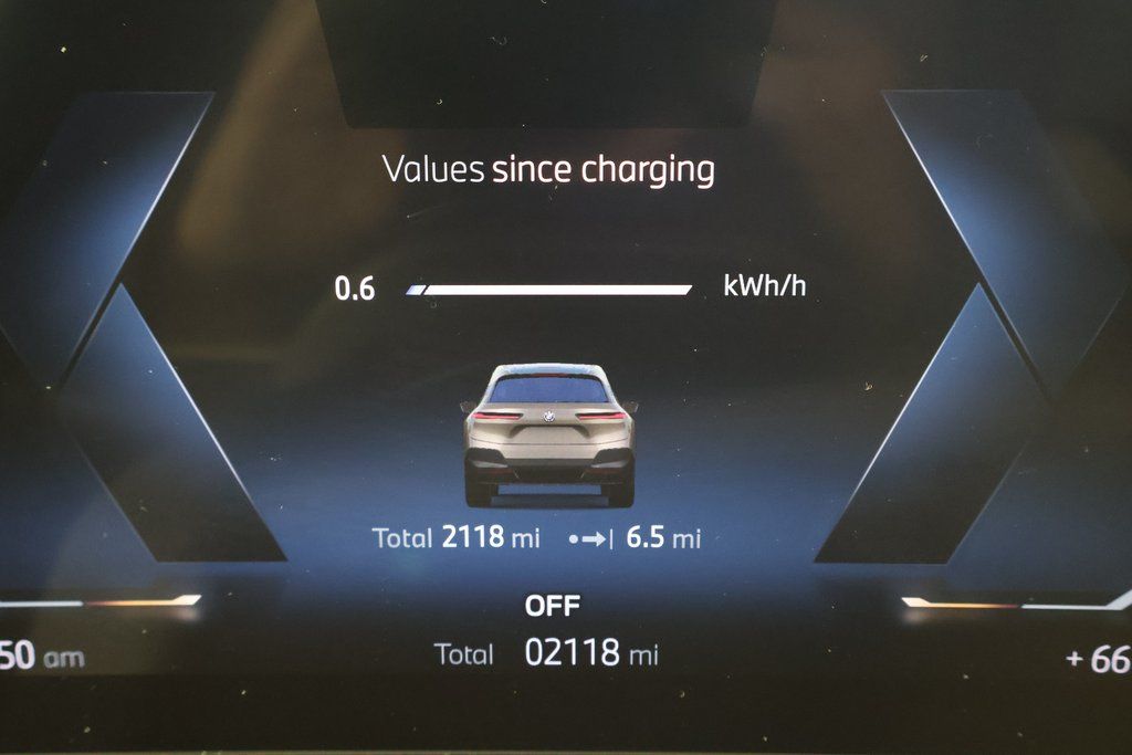 Thumbnail: 2025 BMW iX - 16