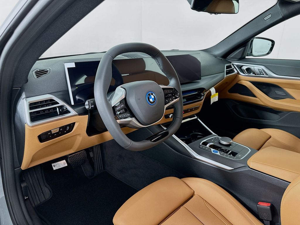 Thumbnail: 2026 BMW i4 - 9