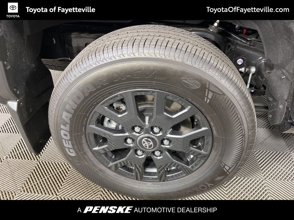 Thumbnail: 2025 Toyota 4Runner - 12