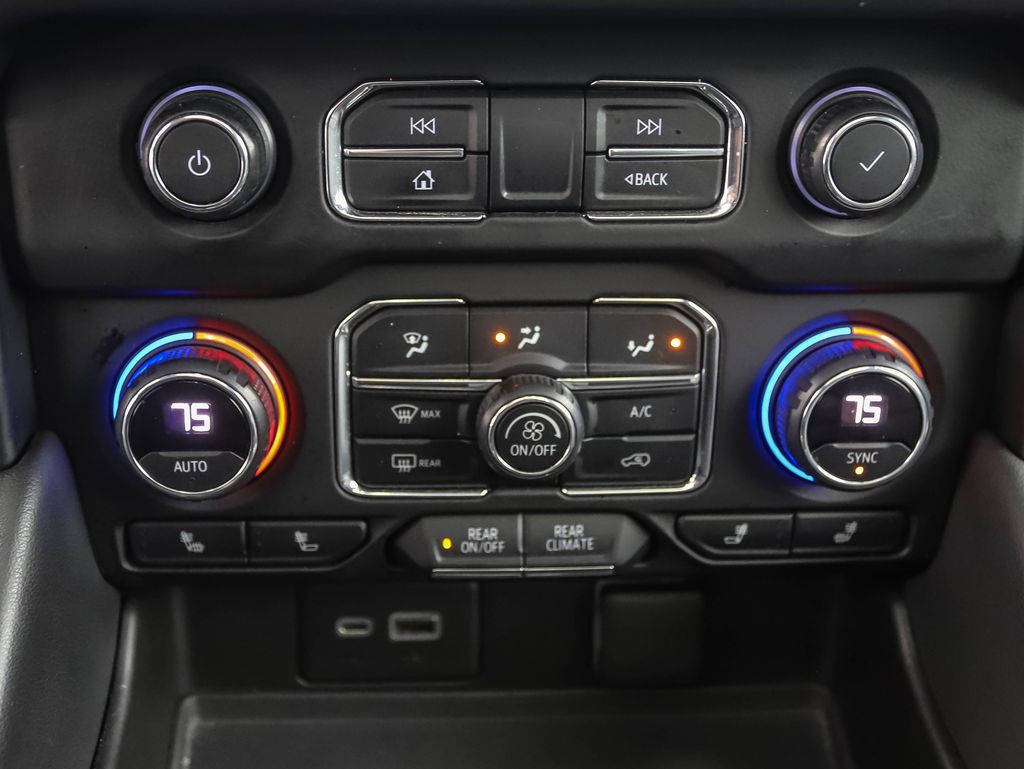 Thumbnail: 2021 Chevrolet Tahoe - 20