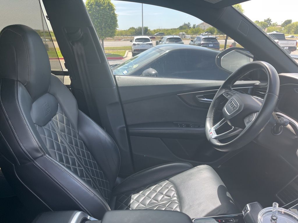 Thumbnail: 2022 Audi SQ8 - 4