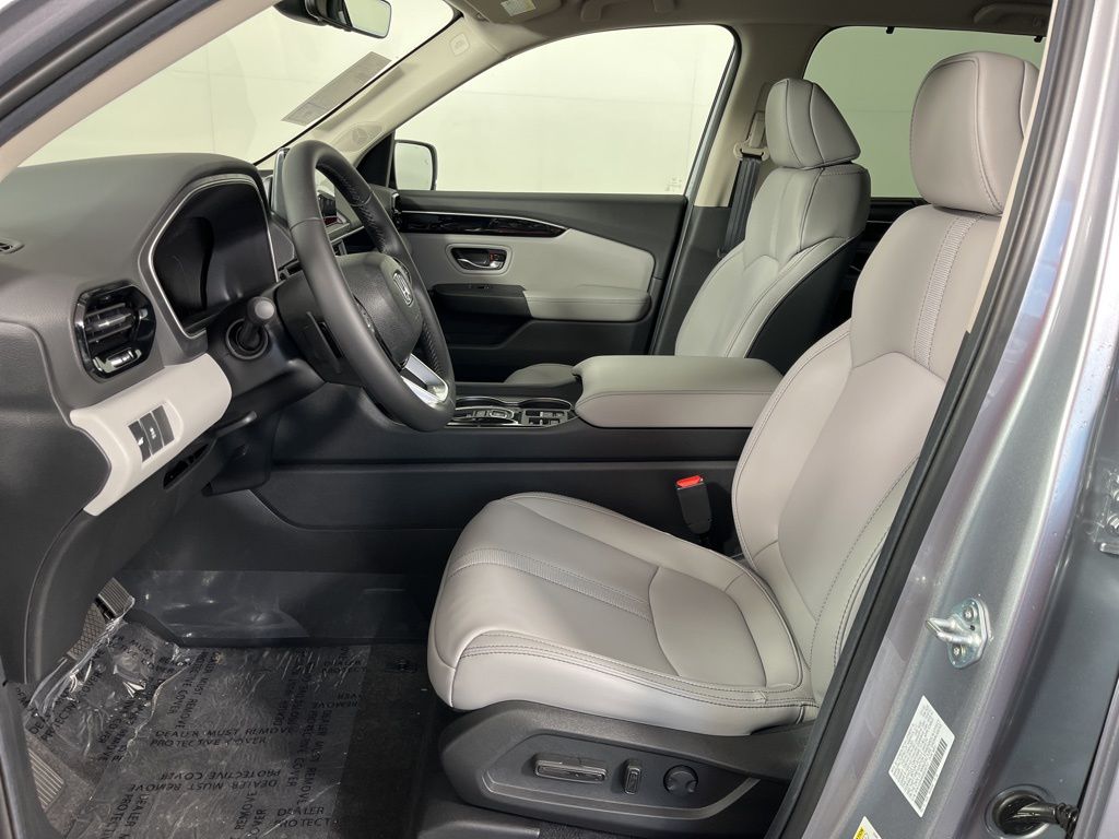 Thumbnail: 2025 Honda Pilot - 22