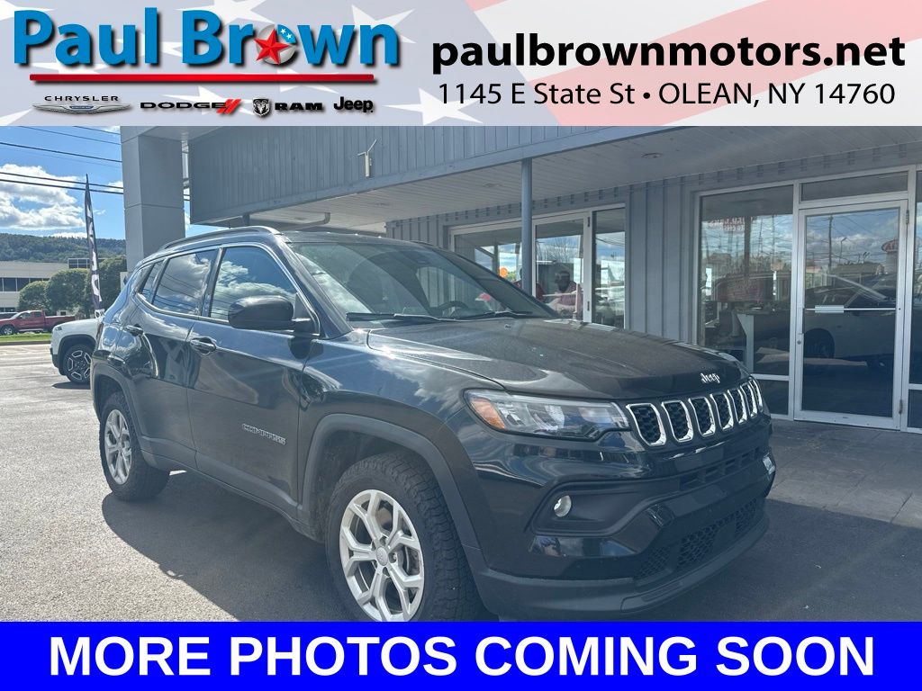  2024 Jeep Compass Latitude 4WD   