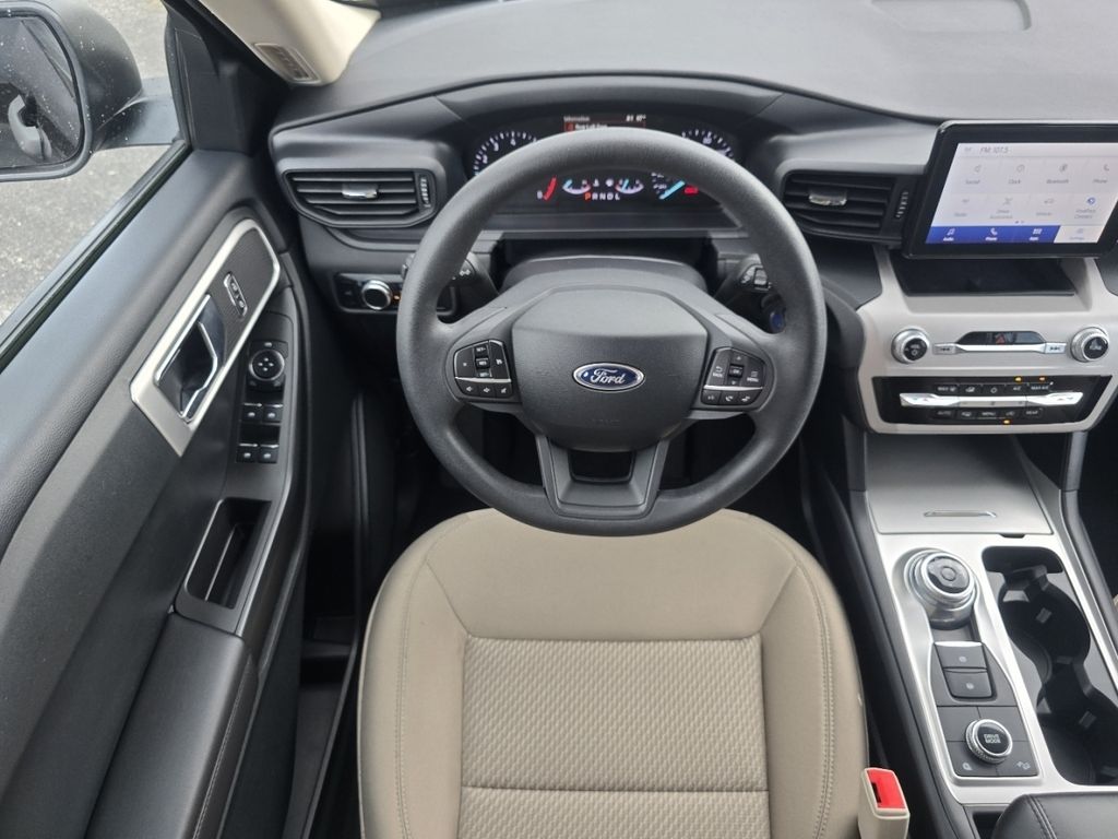 Used 2023 Black Ford  image 22