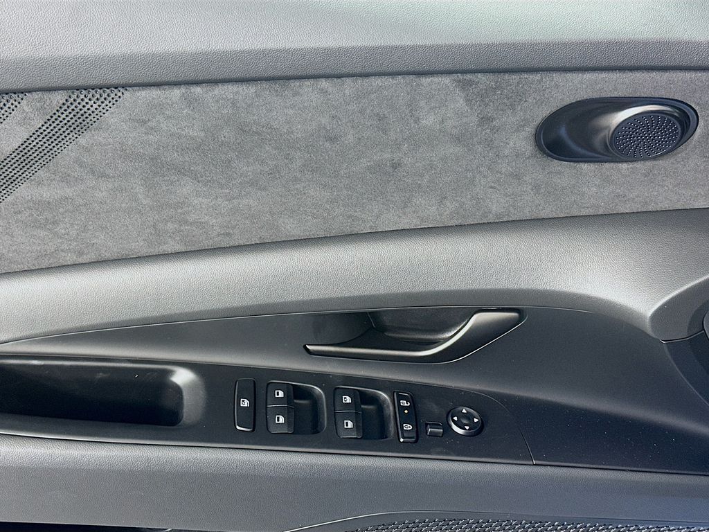 Thumbnail: 2026 Hyundai Elantra - 18