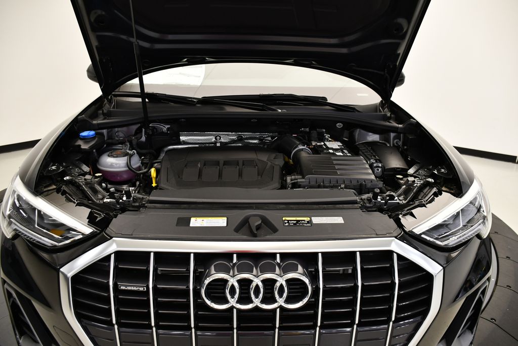 Thumbnail: 2025 Audi Q3 - 13