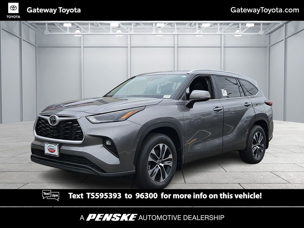 Thumbnail: 2026 Toyota Highlander - 1