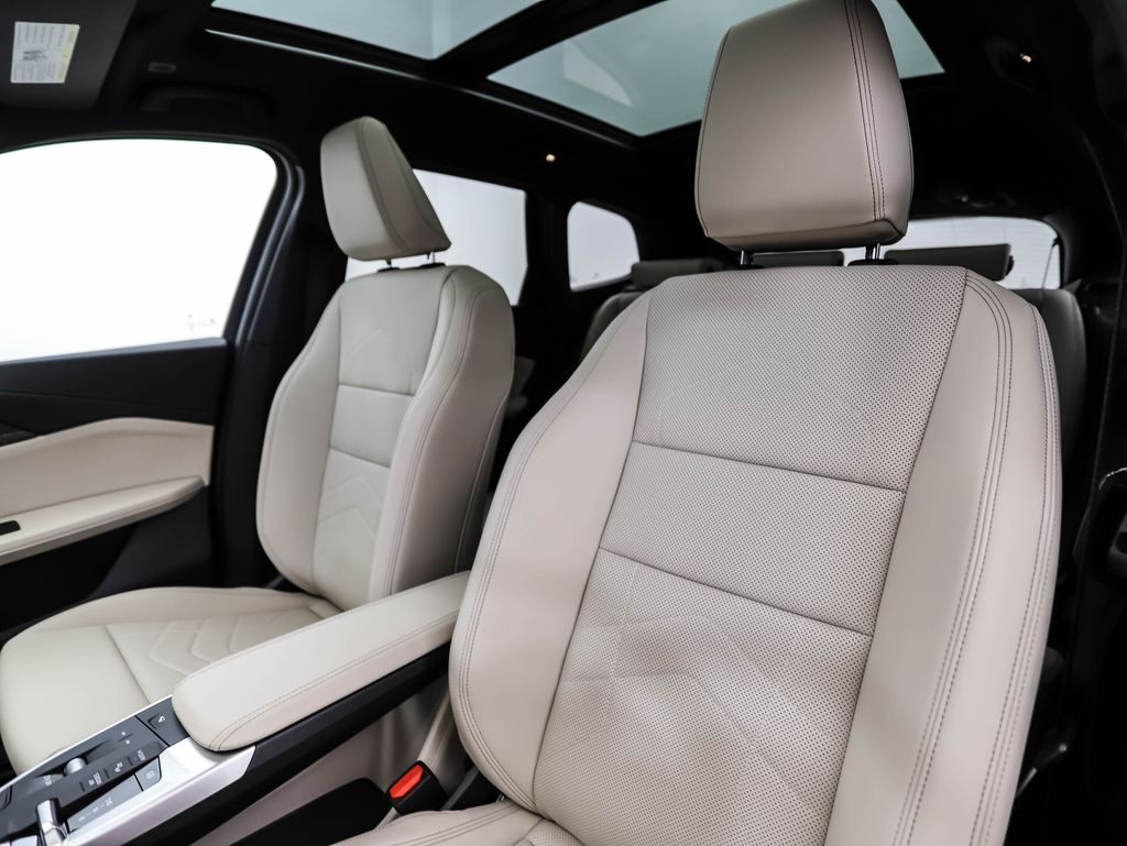 Thumbnail: 2025 BMW X1 - 12