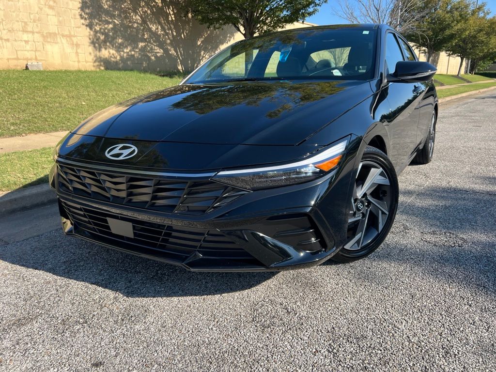 2025 Hyundai Elantra Hybrid