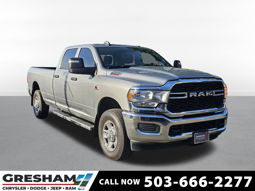 2024 RAM 3500 Tradesman Crew Cab LB 4WD
