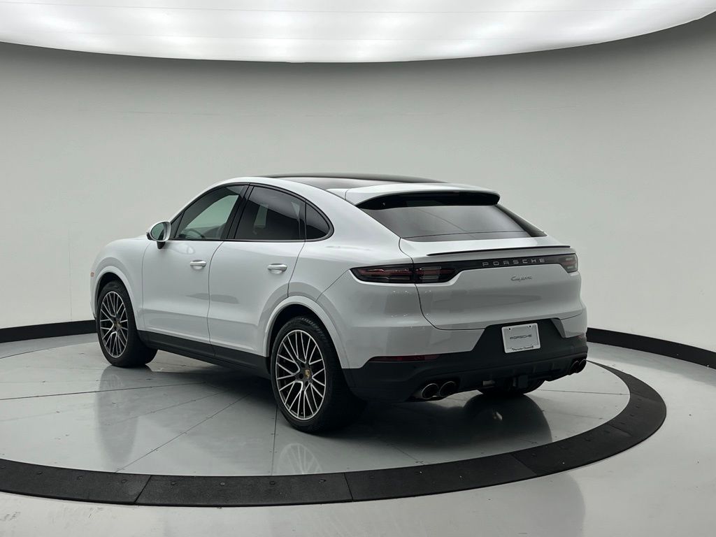 Thumbnail: 2023 Porsche  - 3