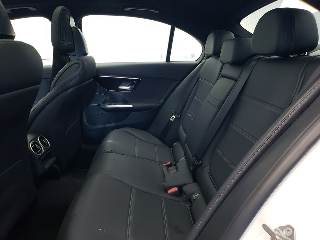 Thumbnail: 2022 Mercedes-Benz C-Class - 21