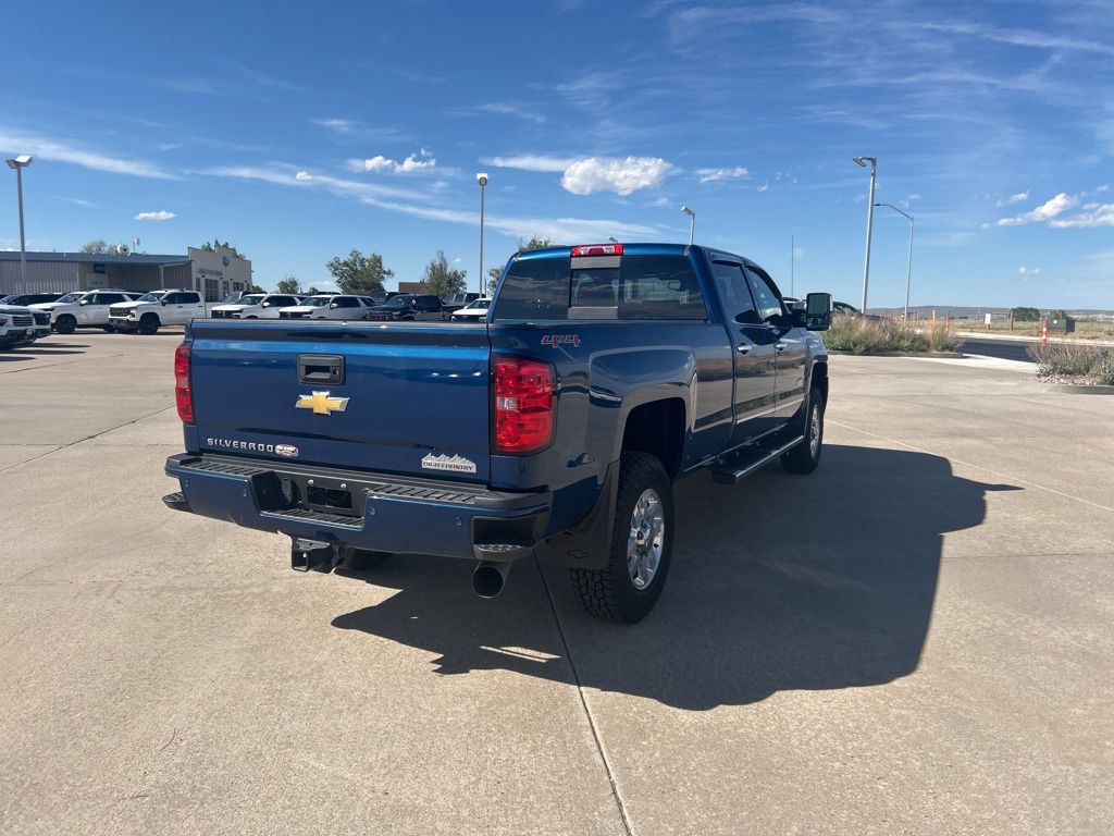 ChevroletSilverado 3500HD6