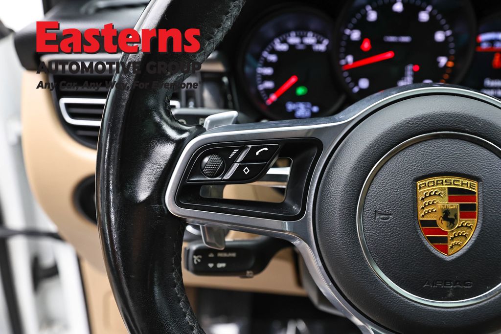 2021 Porsche Macan Base - Photo 16