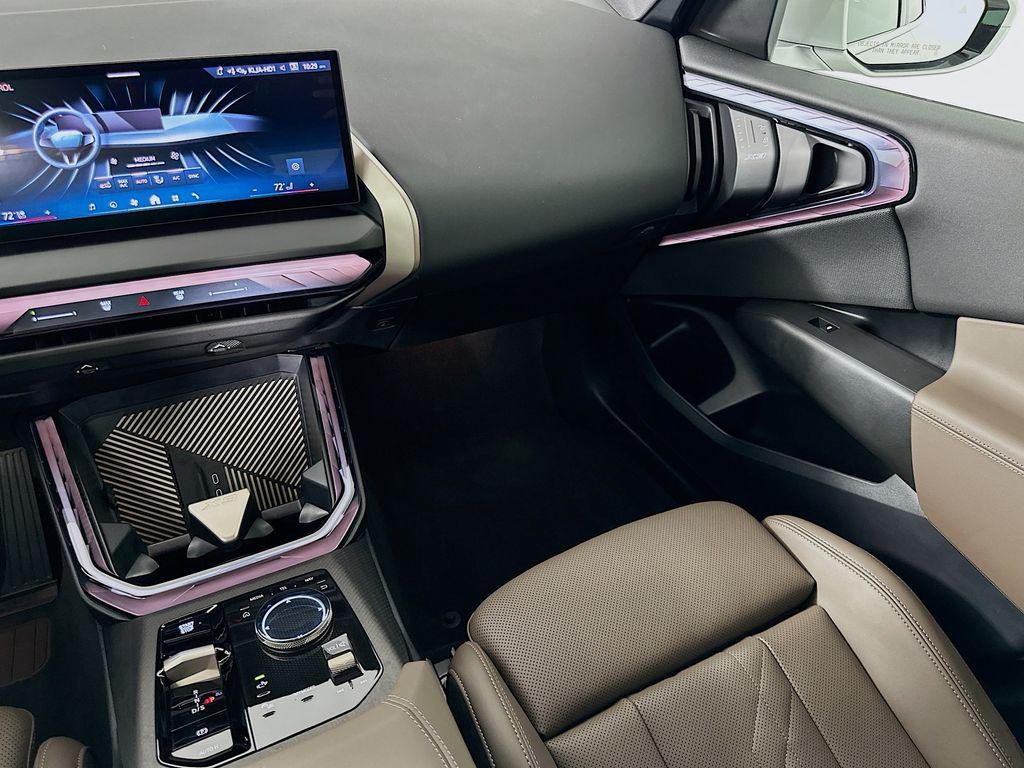 Thumbnail: 2025 BMW X3 - 22