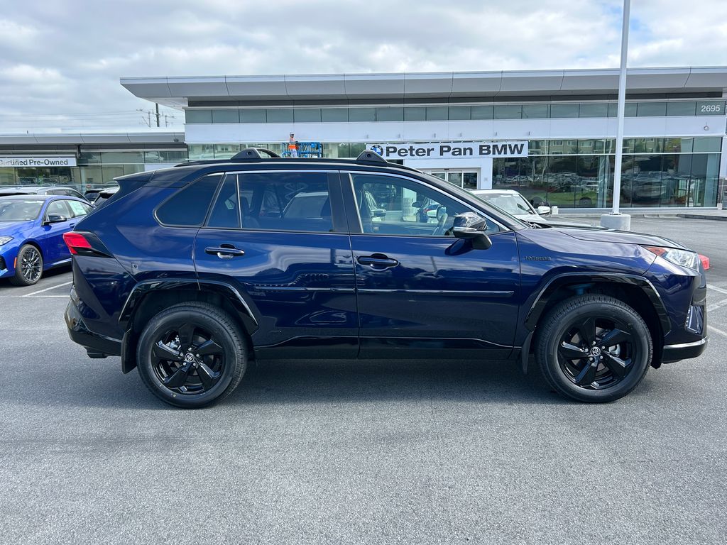 Thumbnail: 2021 Toyota RAV4 - 6
