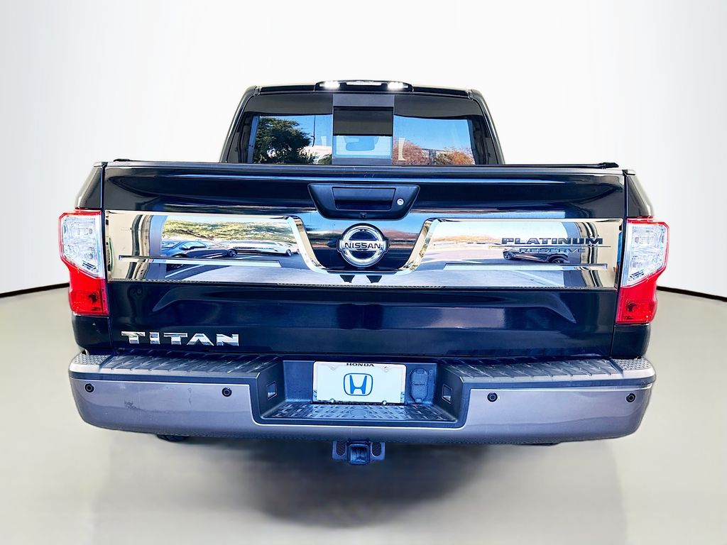 Thumbnail: 2017 Nissan Titan - 6