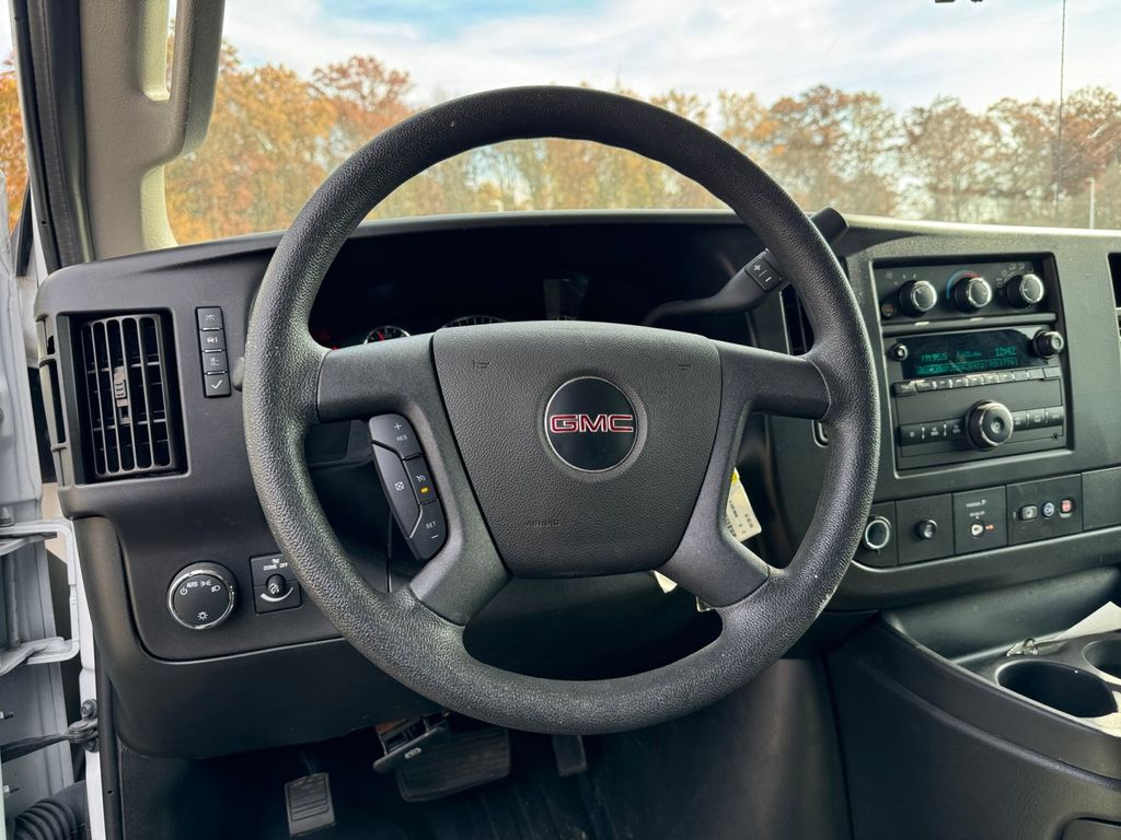 2022 GMC Savana 2500 Work Van 11