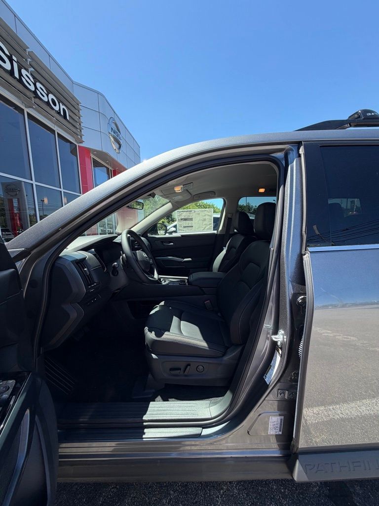 2026 Nissan Pathfinder SL Gray at South Hills Kia