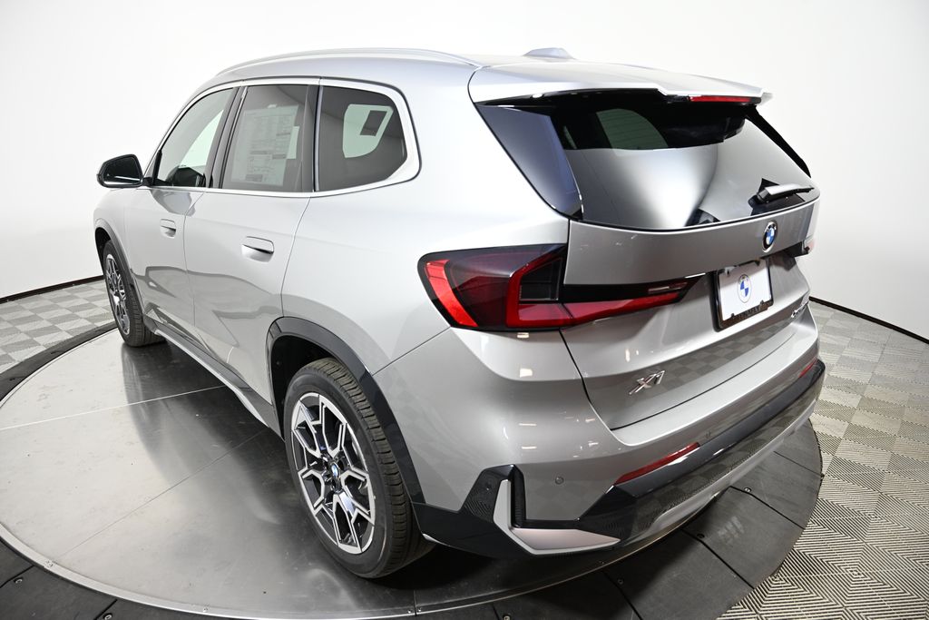 Thumbnail: 2026 BMW X1 - 3