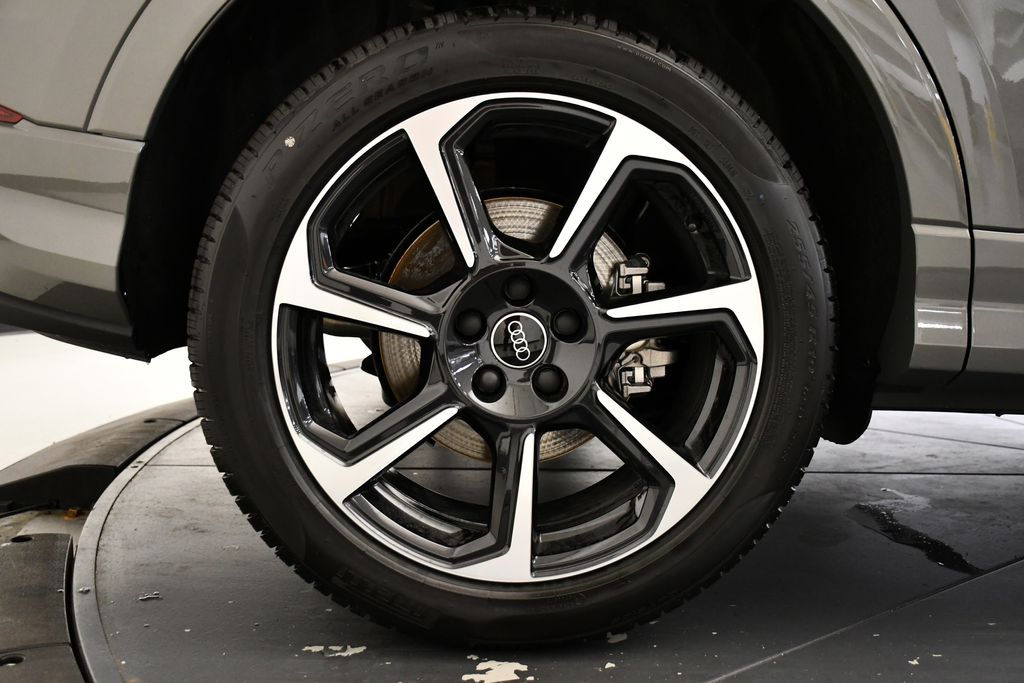 2025 Audi Q3  16