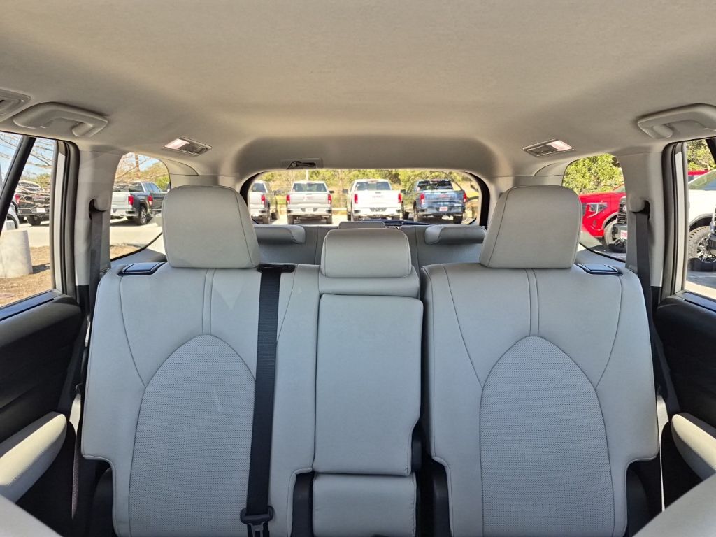 Used Car 2024 Toyota Grand Highlander  Xle For Sale Under $50,000 In Austin, Texas