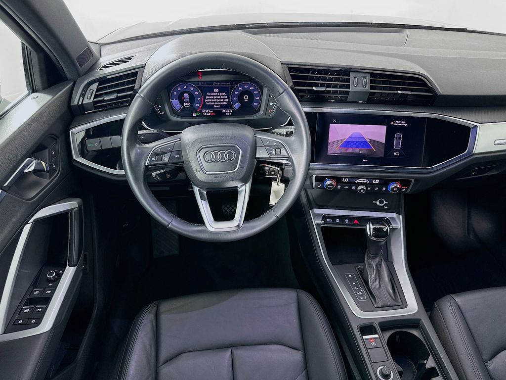 Thumbnail: 2019 Audi Q3 - 22