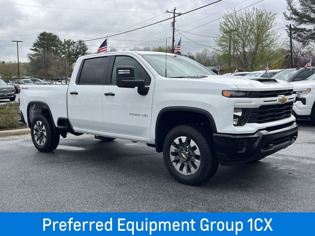 2025 Chevrolet Silverado 2500HD Custom photo