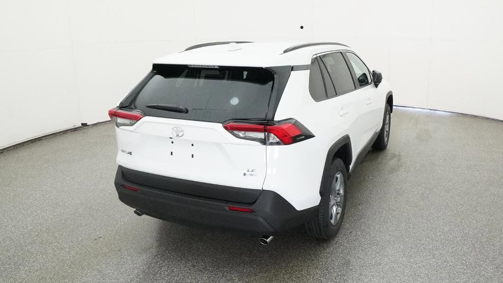Thumbnail: 2025 Toyota RAV4 - 16