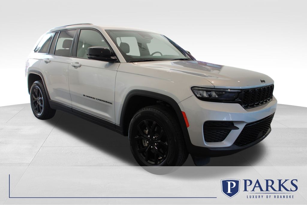 2025 Jeep Grand Cherokee Altitude 4WD