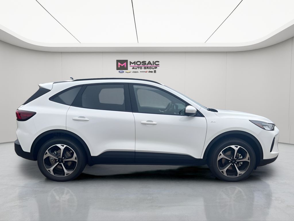 2025 Ford Escape Hybrid