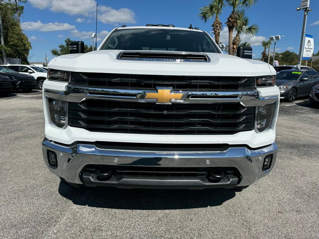 2025 Chevrolet Silverado 2500HD LT 3