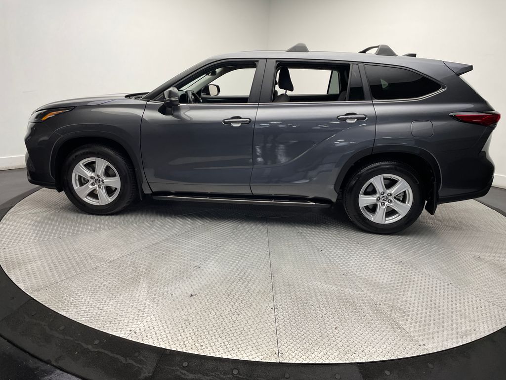2023 Toyota Highlander XSE 8