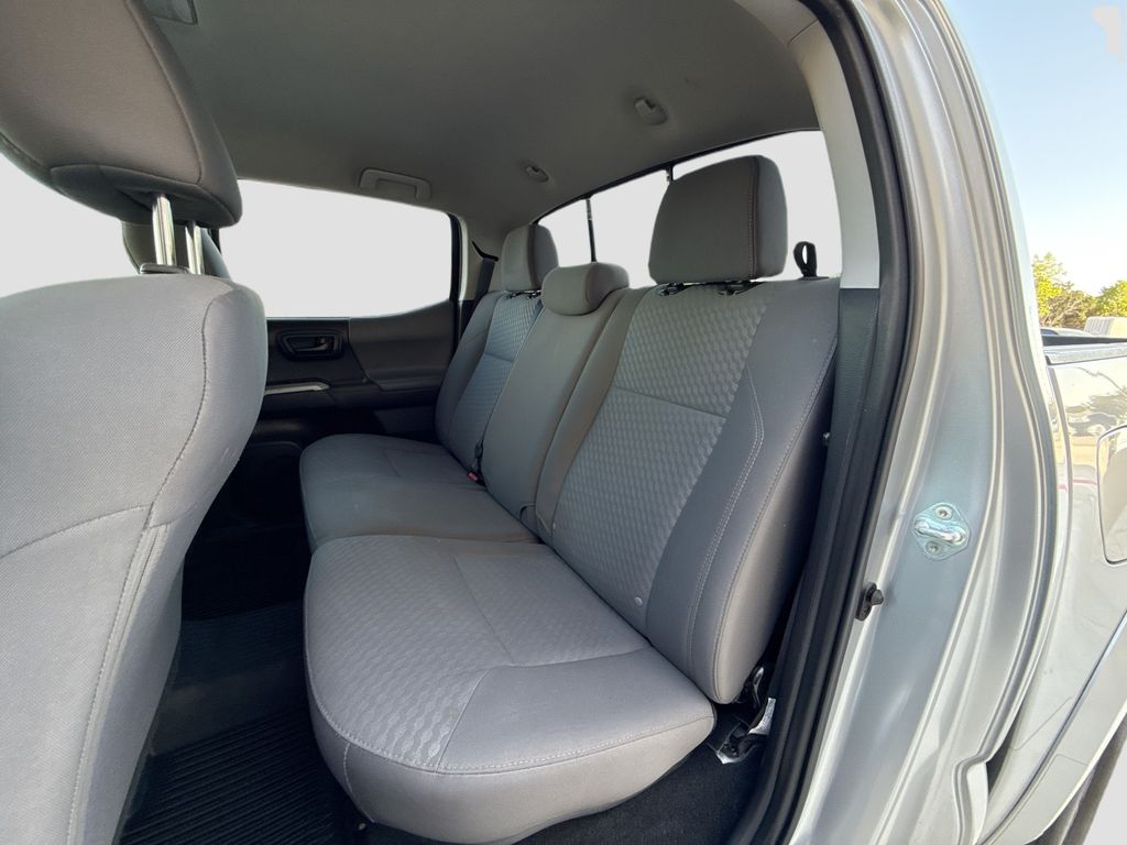 2023 Toyota Tacoma TRD Sport 22