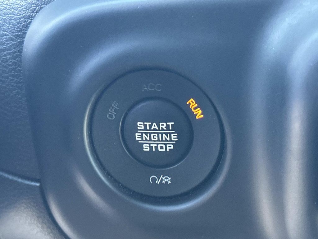 Thumbnail: 2020 Jeep Wrangler - 25