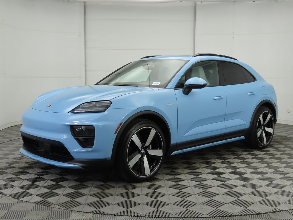 Thumbnail: 2025 Porsche Macan - 1