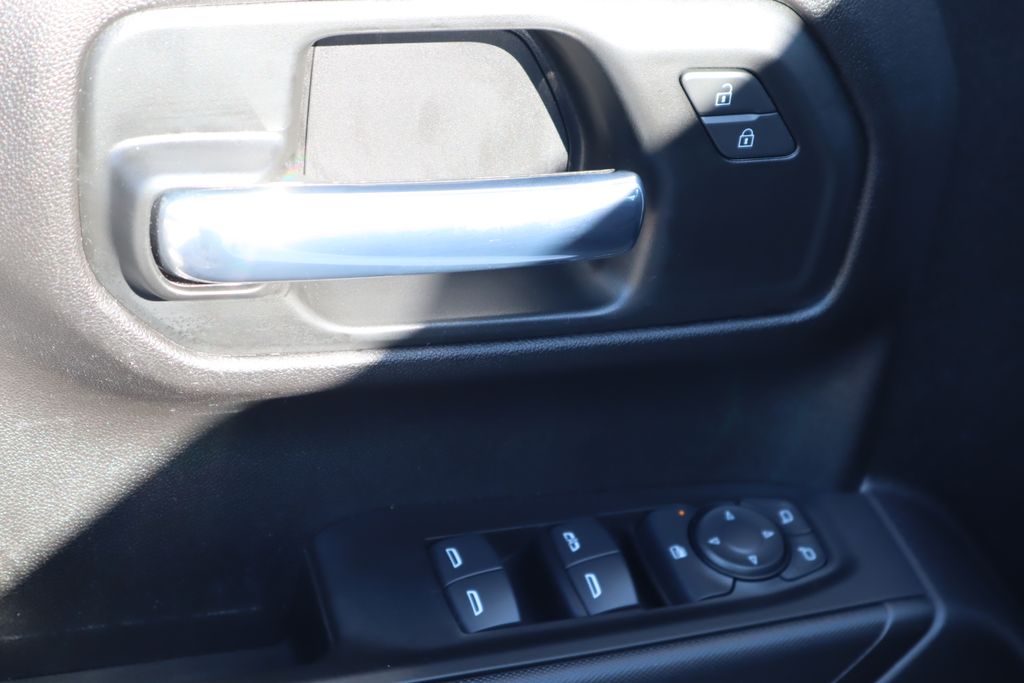 Thumbnail: 2025 GMC Sierra 1500 - 22