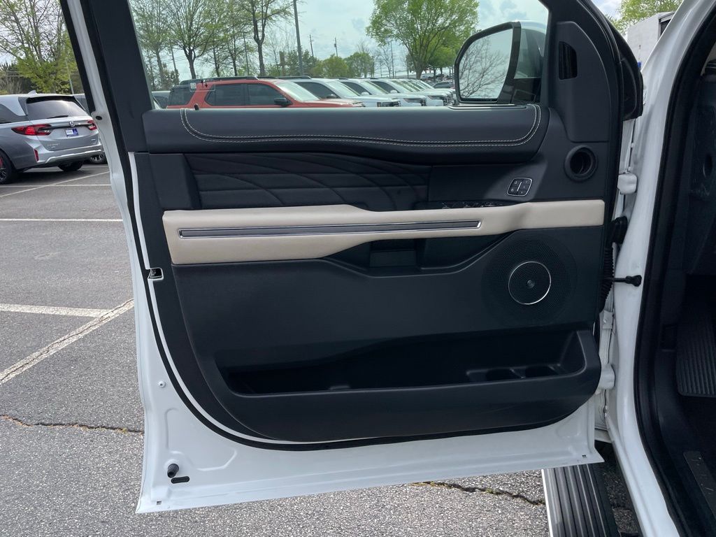 Thumbnail: 2023 Ford Expedition - 23