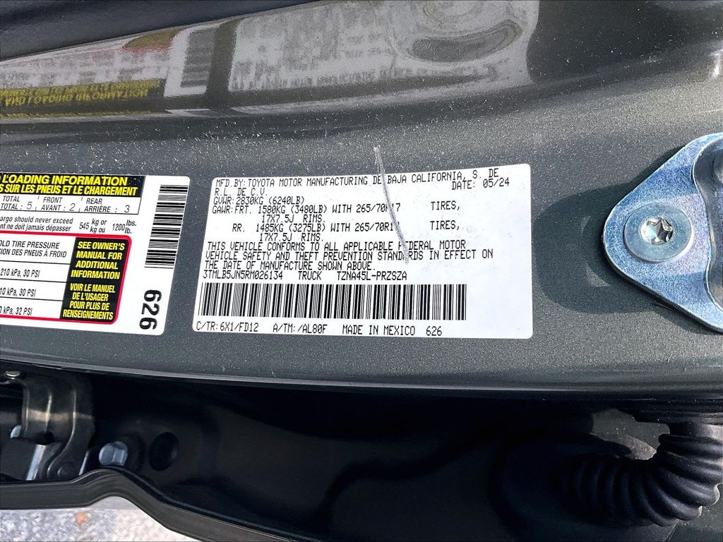 2024 Toyota Tacoma — photo 36