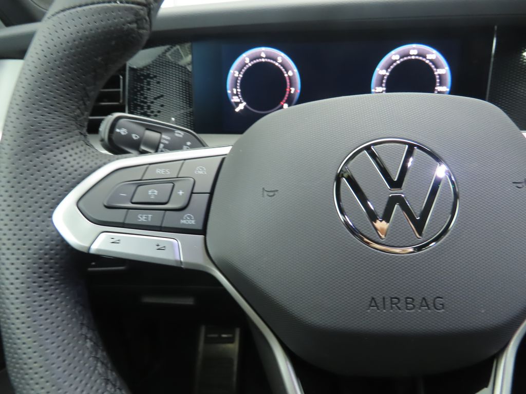 Thumbnail: 2026 Volkswagen Tiguan - 12
