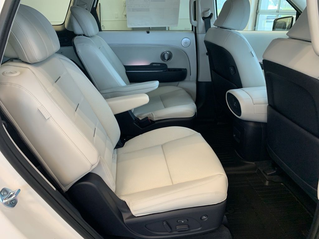 New 2026 White Hyundai Calligraphy image 21