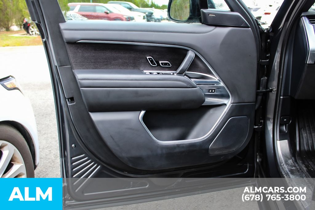 Used 2023 Gray Land Rover SE image 40